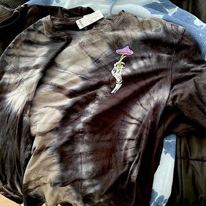 Black tie died zumies mushroom long sleeve shirt